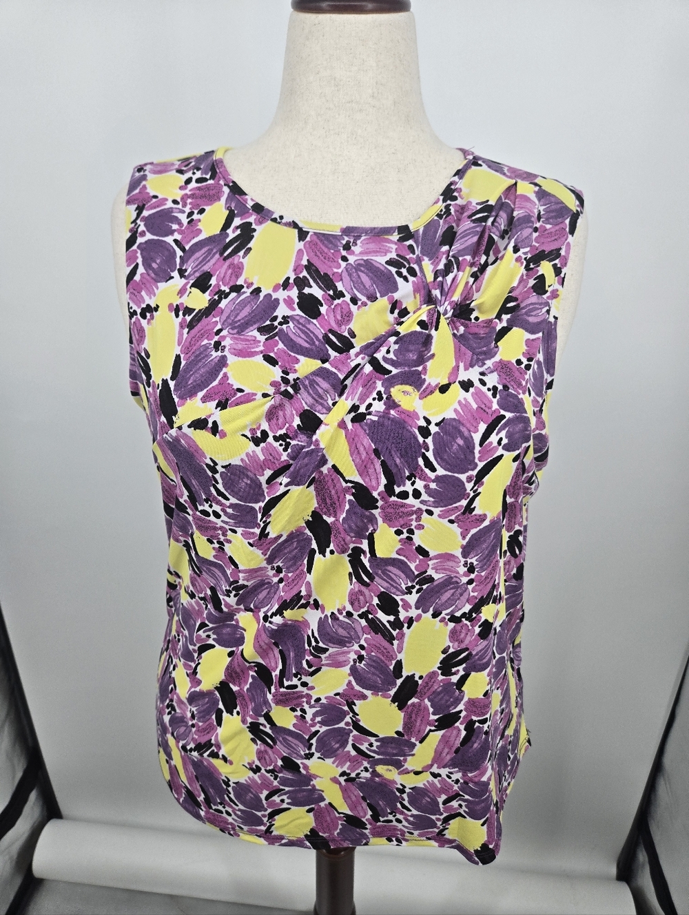 Adrienne Vittadini Purple and Yellow Print Sleeveless Blouse XL (7636)